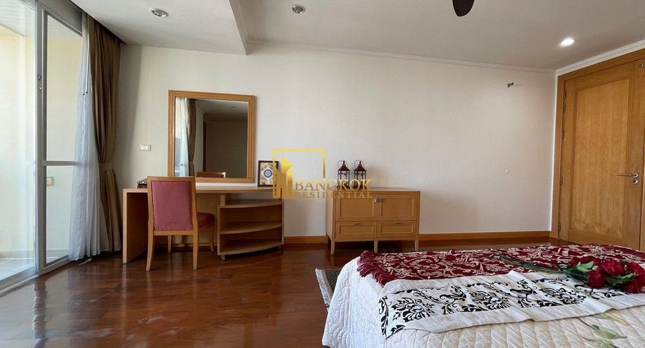 Apartment zur Miete mit 4 Zimmer in Khlong Toei, Bangkok