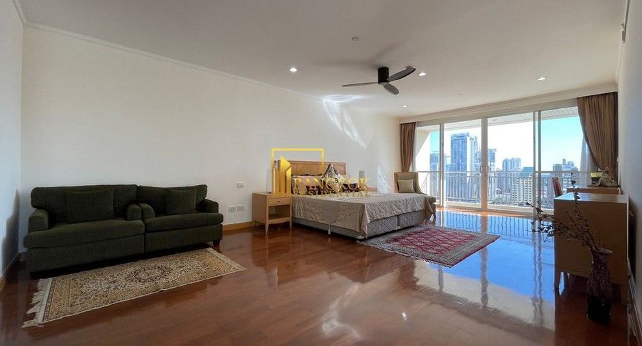 Apartment zur Miete mit 4 Zimmer in Khlong Toei, Bangkok