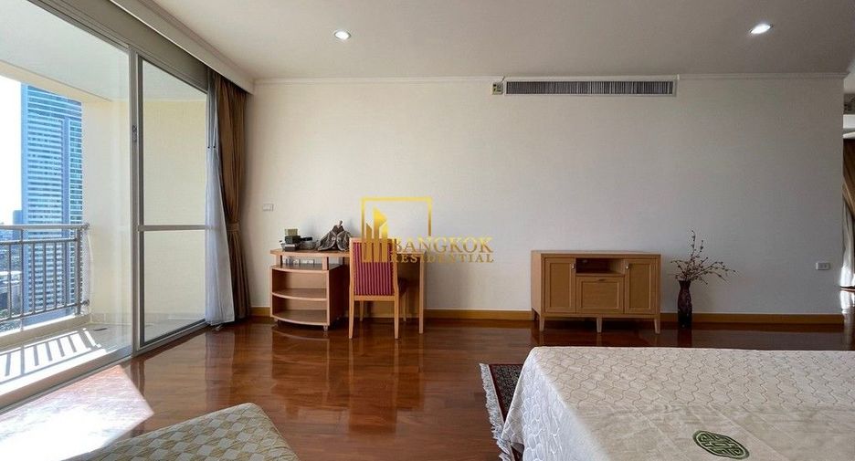 Apartment zur Miete mit 4 Zimmer in Khlong Toei, Bangkok