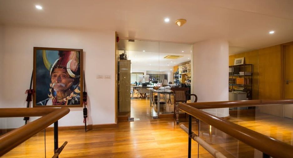 Wohnung zur Miete und zum Kauf mit 4 Zimmer in Watthana, Bangkok