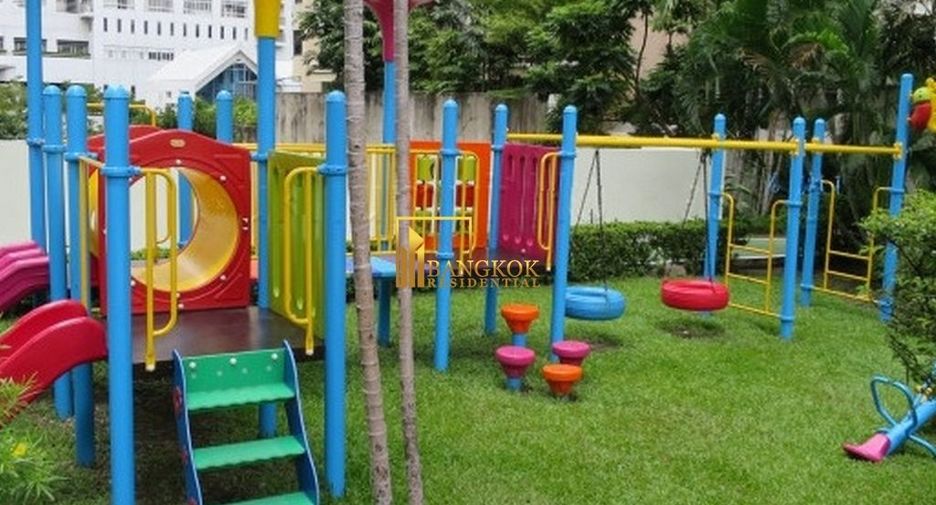 Apartamento en alquiler de 3 habitaciones en Watthana, Bangkok