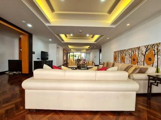 À louer 3 chambres appartement à Watthana, Bangkok