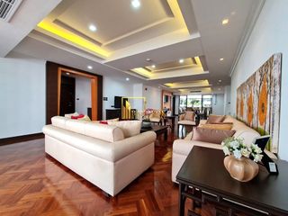 À louer 3 chambres appartement à Watthana, Bangkok