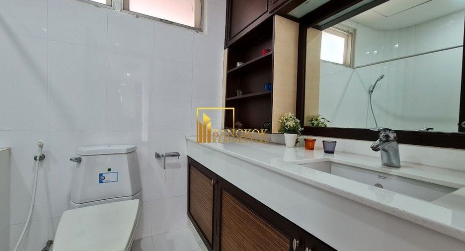 Apartamento en alquiler de 3 habitaciones en Watthana, Bangkok