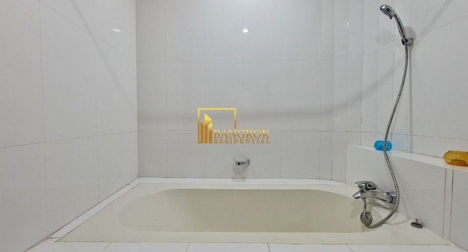 Apartamento en alquiler de 3 habitaciones en Watthana, Bangkok