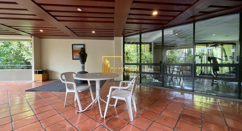 Apartment zur Miete mit 3 Zimmer in Khlong Toei, Bangkok