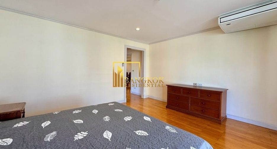 Apartment zur Miete mit 3 Zimmer in Khlong Toei, Bangkok