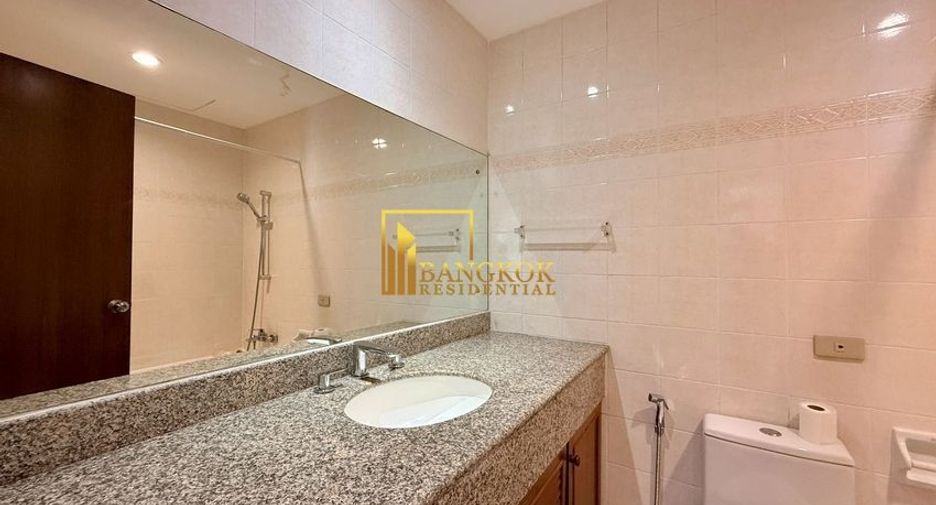 Apartment zur Miete mit 3 Zimmer in Khlong Toei, Bangkok
