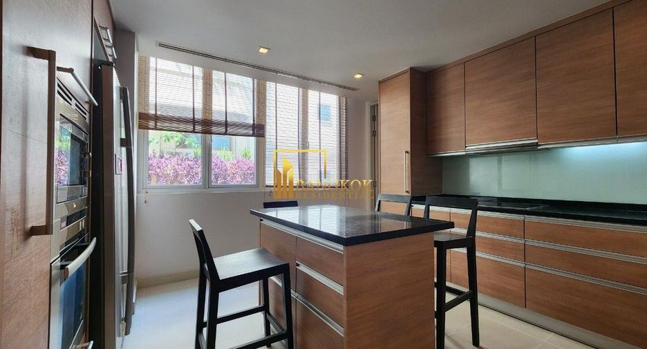 For rent 3 ベッドルーム apartment in Khlong Toei, Bangkok