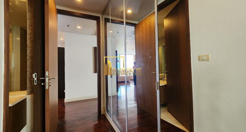 For rent 3 ベッドルーム apartment in Khlong Toei, Bangkok