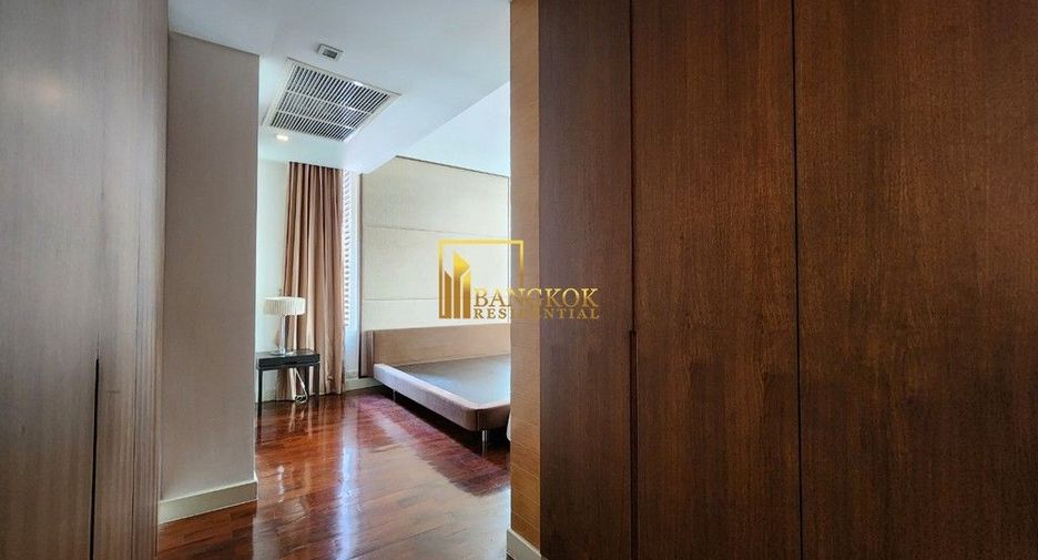 For rent 3 ベッドルーム apartment in Khlong Toei, Bangkok