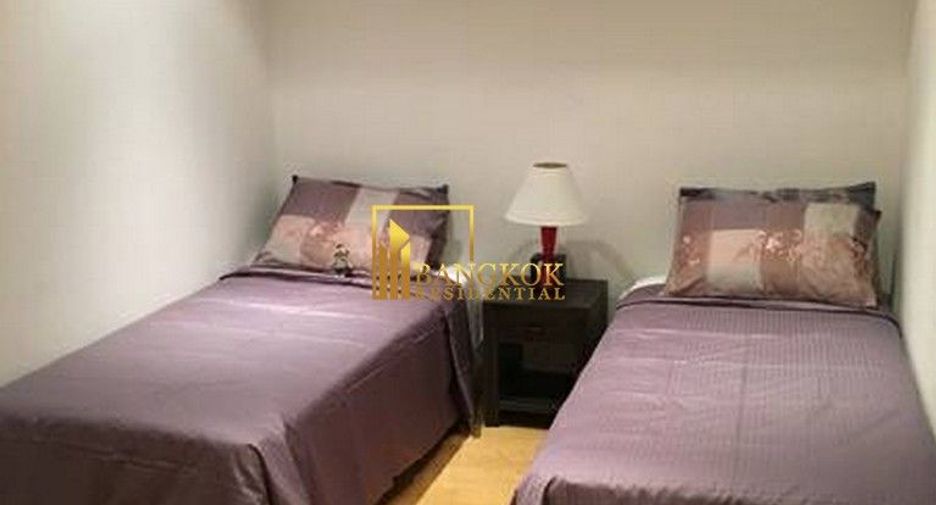 For rent 3 bedrooms condo in Khlong Toei, Bangkok