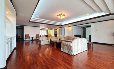 Apartamento en alquiler de 3 habitaciones en Watthana, Bangkok