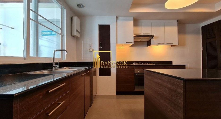 Apartamento en alquiler de 3 habitaciones en Watthana, Bangkok