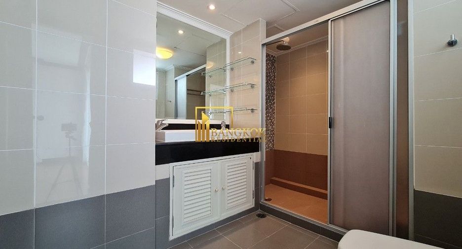 Apartamento en alquiler de 3 habitaciones en Watthana, Bangkok