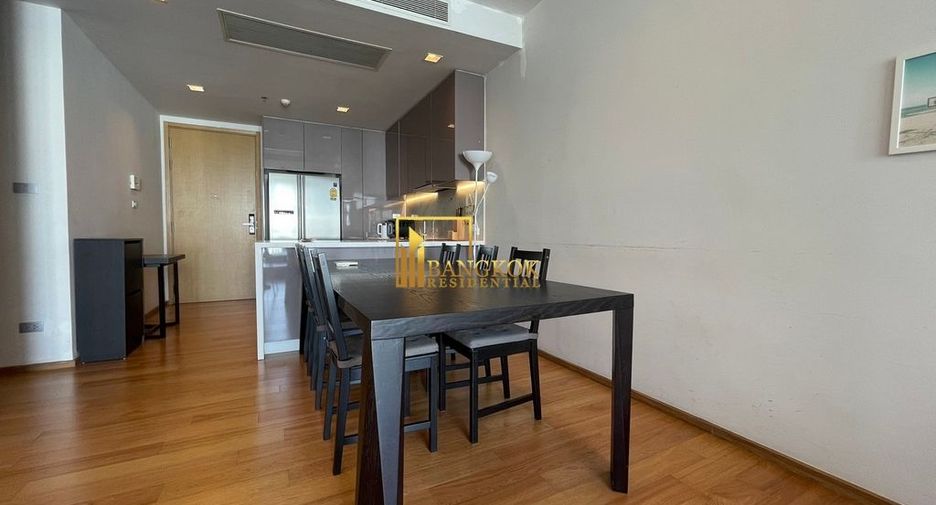 For rent 3 bedrooms condo in Khlong Toei, Bangkok