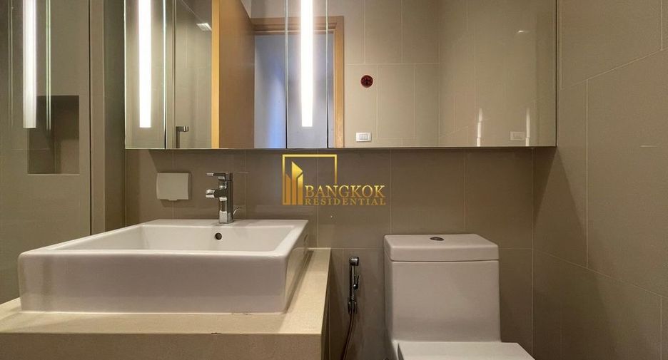 For rent 3 bedrooms condo in Khlong Toei, Bangkok