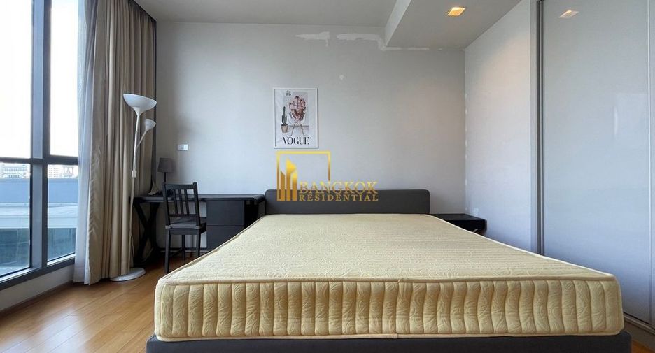 For rent 3 bedrooms condo in Khlong Toei, Bangkok
