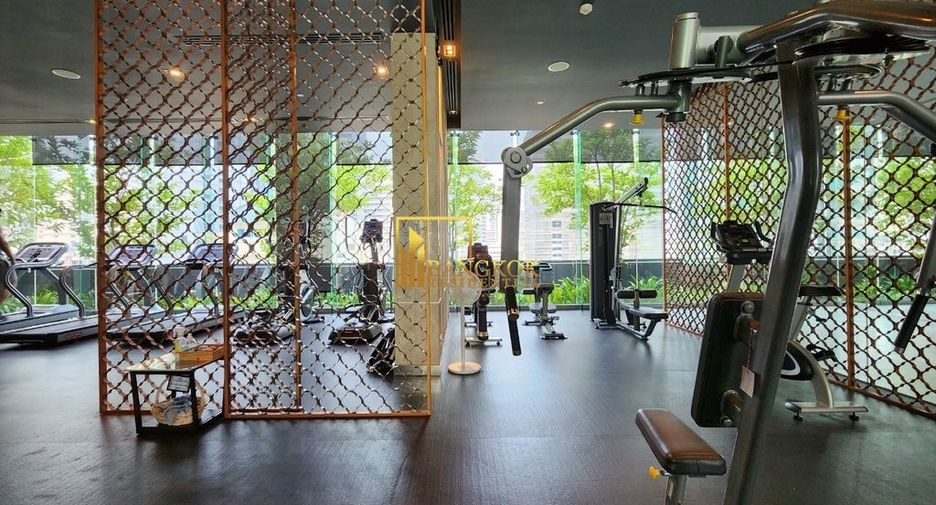 For rent 3 bedrooms condo in Khlong Toei, Bangkok