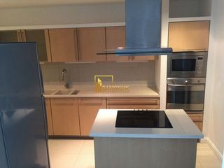 Condo en alquiler de 3 habitaciones en Pathum Wan, Bangkok