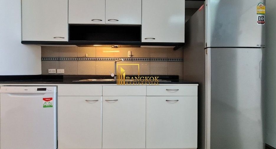 Аренда 3 спальни кондо в Щаттхана, Бангкок