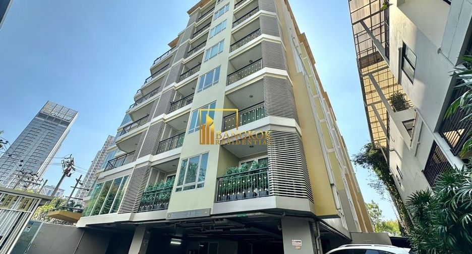 Wohnung zur Miete mit 3 Zimmer in Khlong Toei, Bangkok