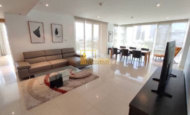 Condo en alquiler de 3 habitaciones en Khlong Toei, Bangkok
