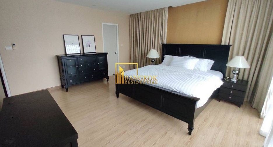 Wohnung zur Miete mit 3 Zimmer in Khlong Toei, Bangkok