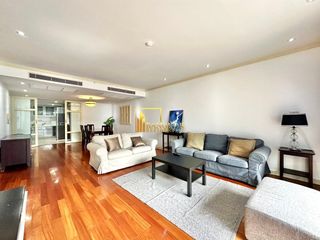 À louer 2 chambres condo à Pathum Wan, Bangkok