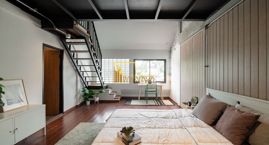 Reihenhaus zur Miete mit 3 Zimmer in Watthana, Bangkok