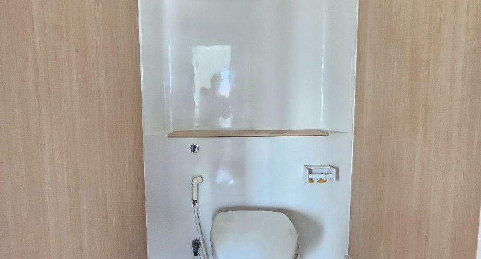 For sale 1 bed condo in Mueang Chon Buri, Chonburi
