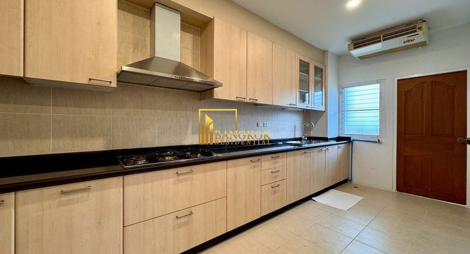 Apartment zur Miete mit 3 Zimmer in Watthana, Bangkok