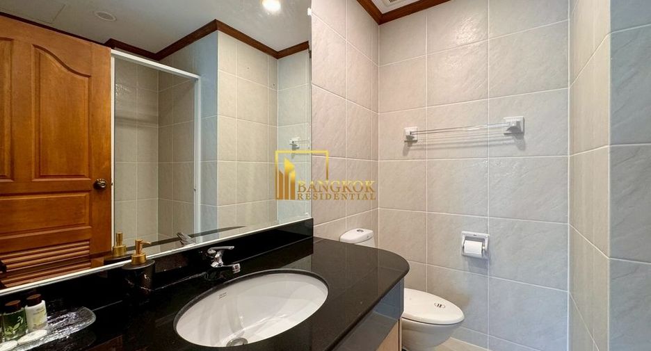 Apartment zur Miete mit 3 Zimmer in Watthana, Bangkok