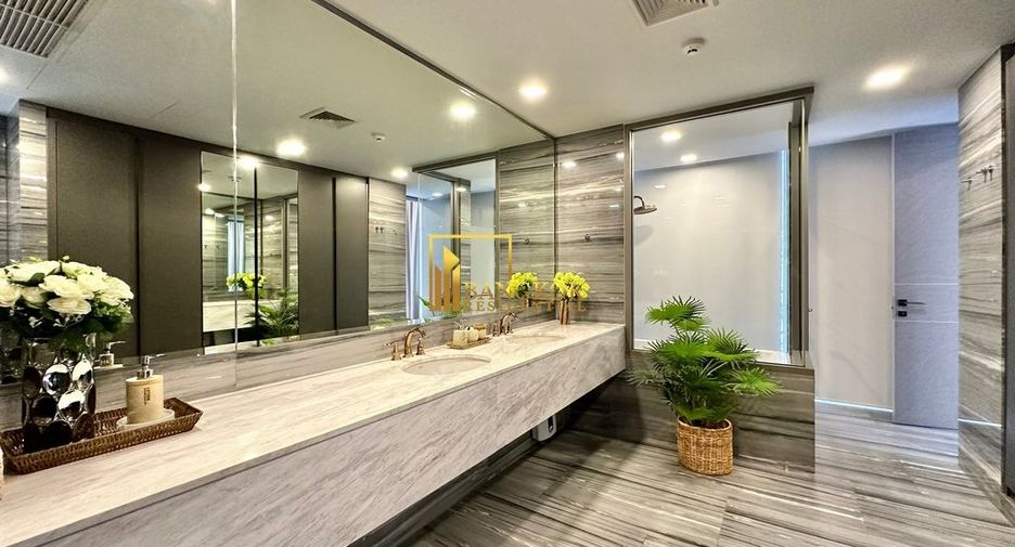 For rent 3 bedrooms condo in Watthana, Bangkok