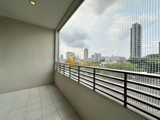 For rent 2 bedrooms apartment in Yan Nawa, Bangkok