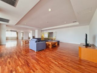 For rent 3 ベッドルーム apartment in Khlong Toei, Bangkok