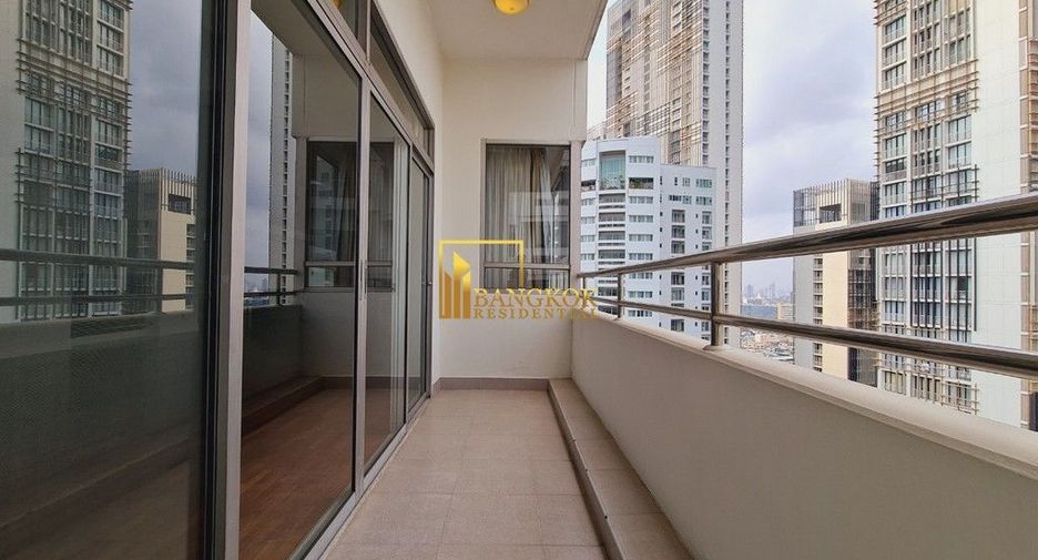 For rent 3 ベッドルーム apartment in Khlong Toei, Bangkok