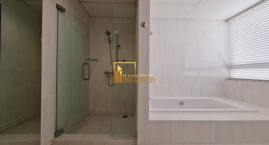 For rent 3 ベッドルーム apartment in Khlong Toei, Bangkok