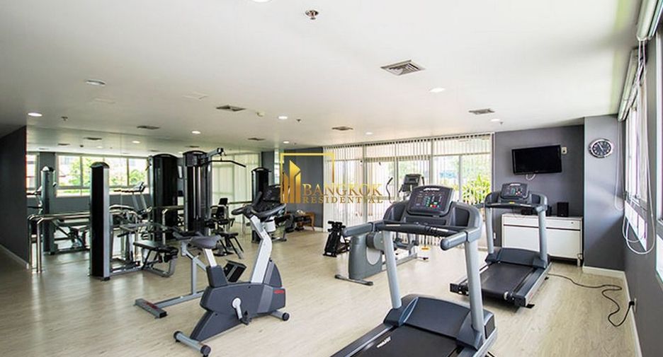 For rent 3 ベッドルーム apartment in Khlong Toei, Bangkok