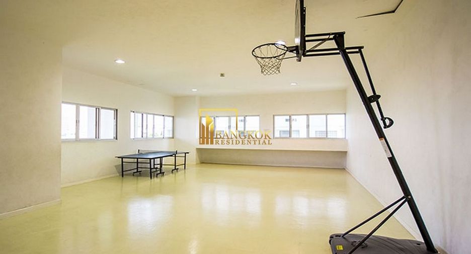 For rent 3 ベッドルーム apartment in Khlong Toei, Bangkok