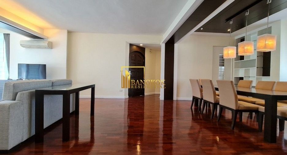 For rent 3 bedrooms apartment in Khlong Toei, Bangkok