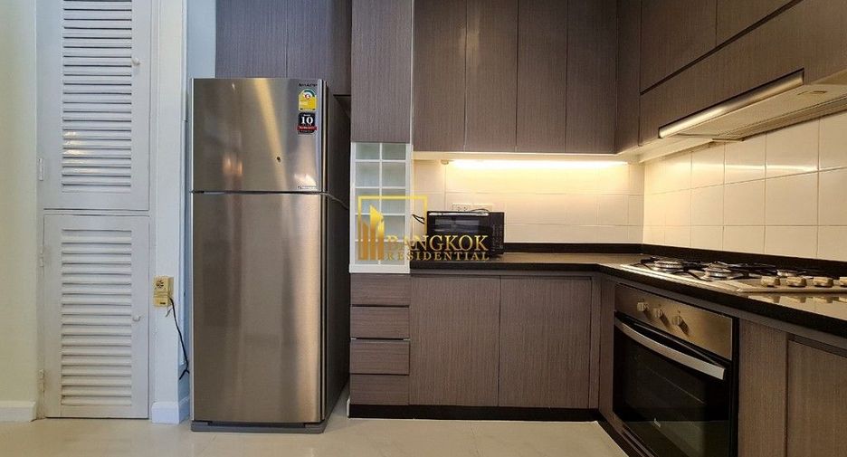 For rent 3 bedrooms apartment in Khlong Toei, Bangkok