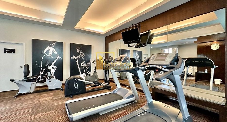 For rent 3 bedrooms apartment in Khlong Toei, Bangkok