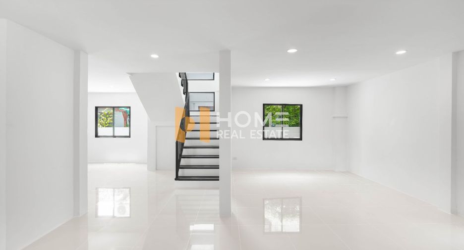 For sale 3 bedrooms house in Bang Phli, Samut Prakan