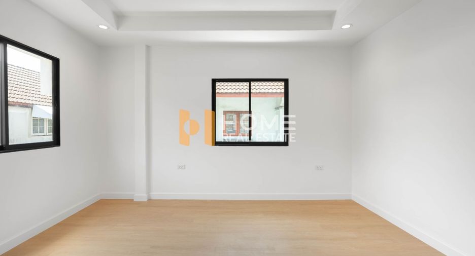 For sale 3 bedrooms house in Bang Phli, Samut Prakan
