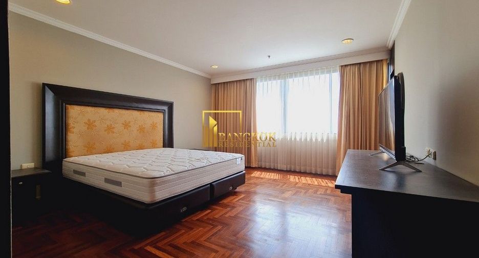 Wohnung zur Miete mit 3 Zimmer in Khlong Toei, Bangkok
