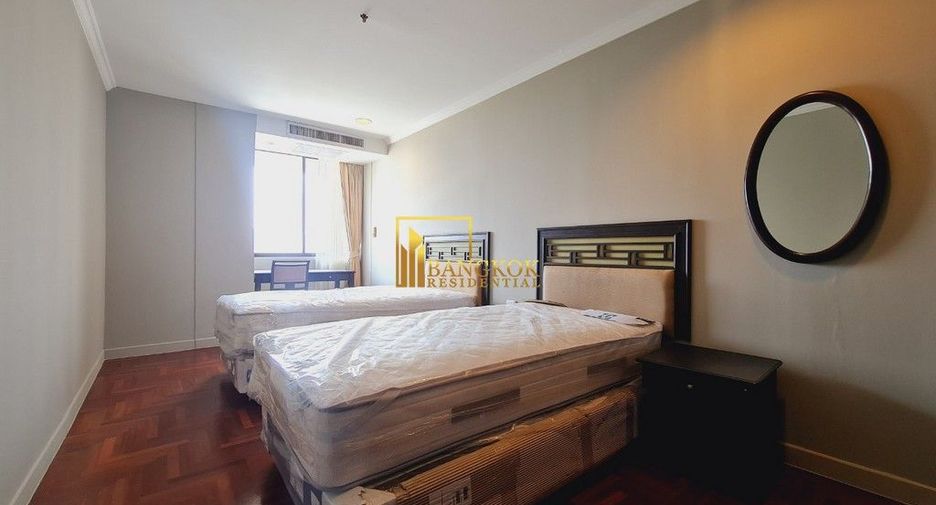 Wohnung zur Miete mit 3 Zimmer in Khlong Toei, Bangkok