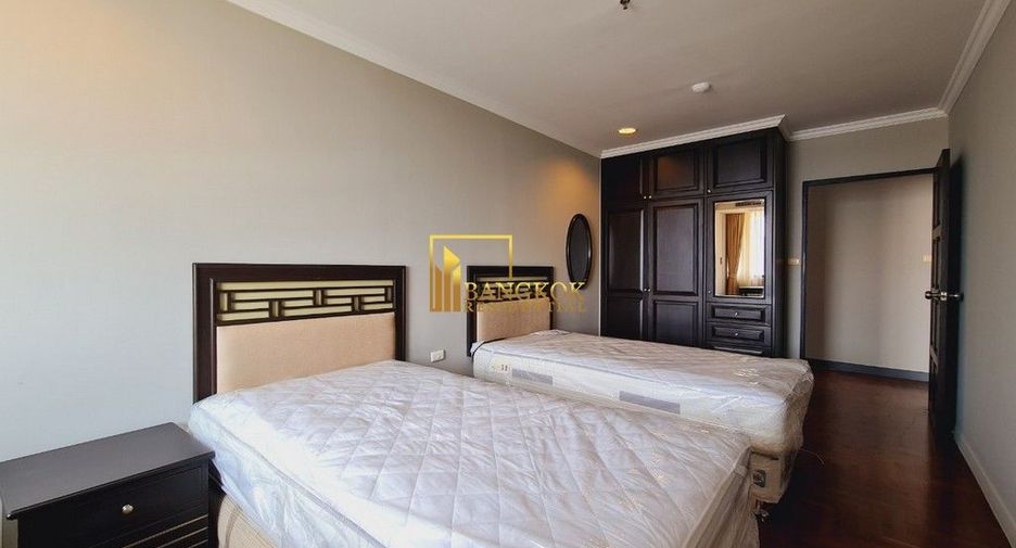 Wohnung zur Miete mit 3 Zimmer in Khlong Toei, Bangkok