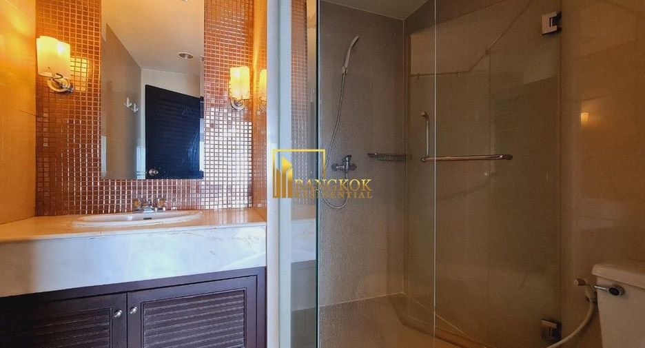 Wohnung zur Miete mit 3 Zimmer in Khlong Toei, Bangkok