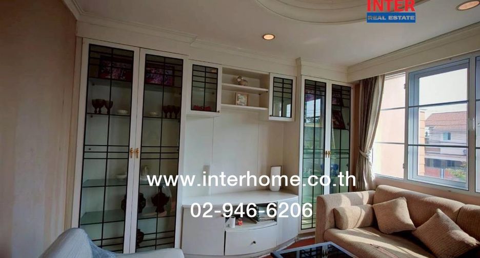 Casa en venta de 3 habitaciones en Bang Khen, Bangkok